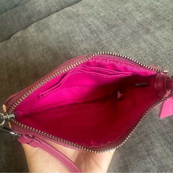 Wrist Coach Wallet - Picture 3 of 3